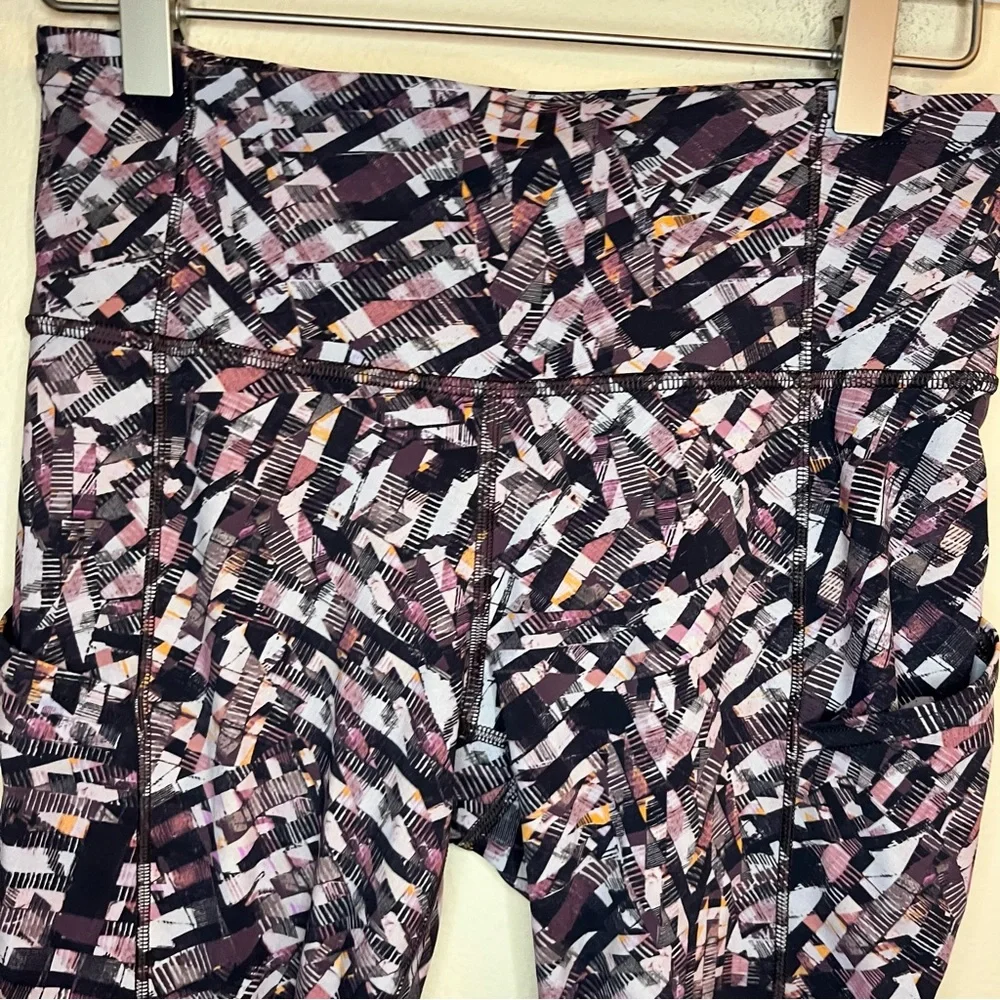 Lululemon Fast and Free‎ High Rise Cropped Leggings Size 6 Kaleidoscopic Pink